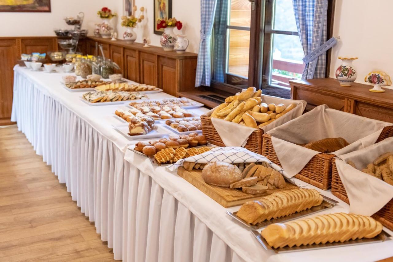Wellness Hotel Ondrášův dvůr Bila  Eksteriør bilde